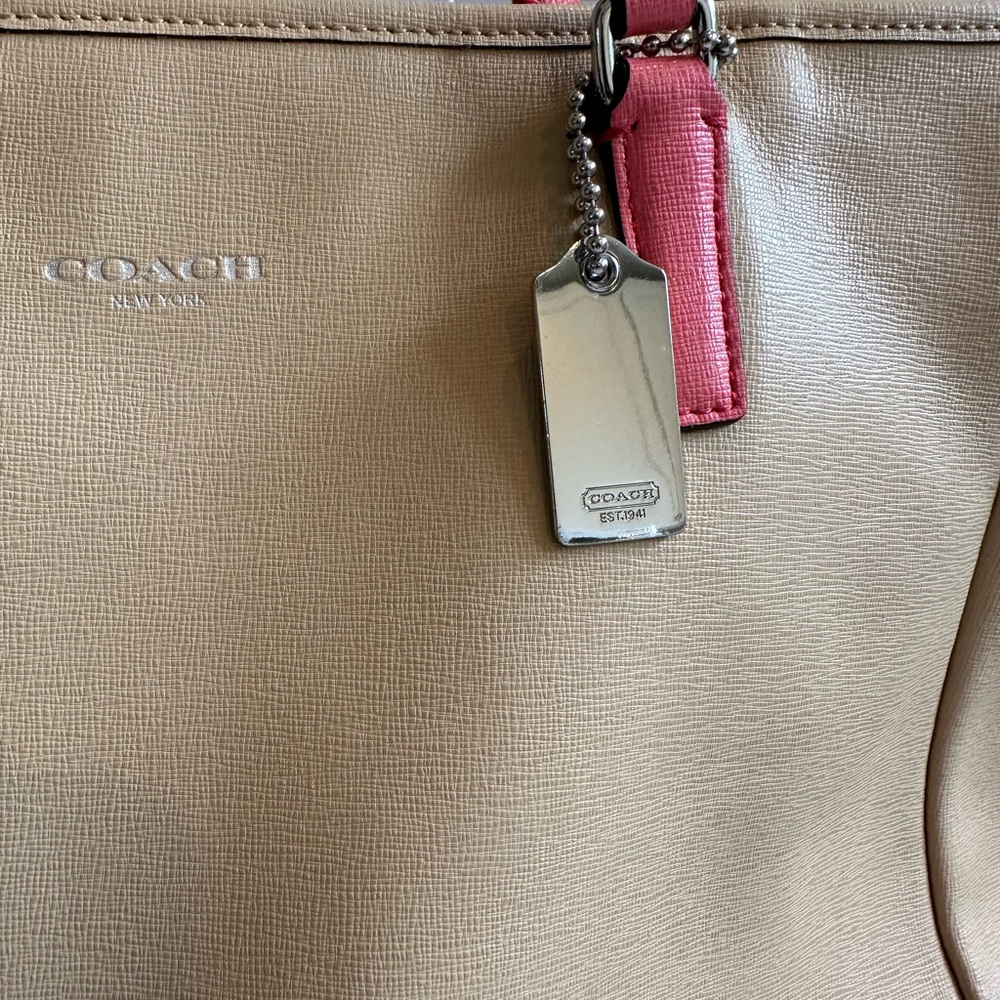 Authentic Coach leather tote bag - Picture 2 of 4